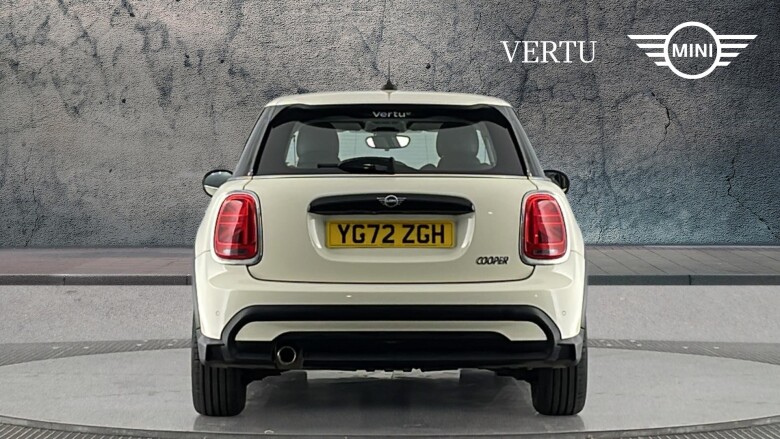 MINI Hatchback 1.5 Cooper Classic 5dr Auto Petrol Hatchback